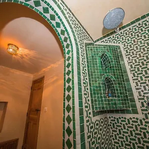 Riad Gzira, Fes